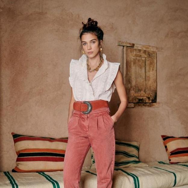 Esta primavera los vaqueros de colores serán la prenda imprescindible de tu armario (Palabra de Instagram)