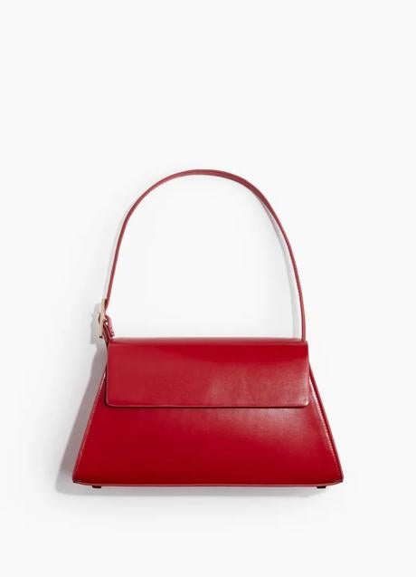 Bolso rojo de H&M (29,99 euros)