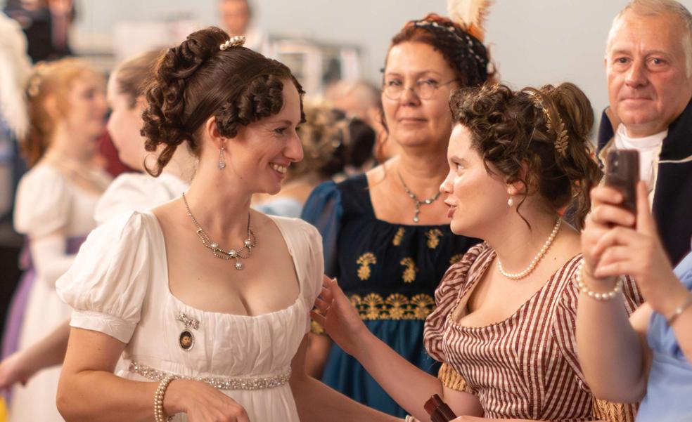 Jane Austen Festival: la excusa perfecta para vestirte de época y pasar unos días como si fueses uno de sus personajes (baile incluido)