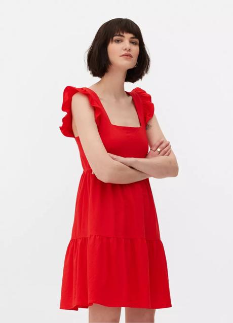 Vestido rojo de Primark (14 euros)