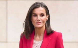 Qué es la fractura de falange que sufre la reina Letizia en el pie derecho y cuál es su tratamiento