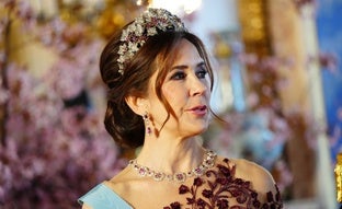 Por qué Mary de Dinamarca ha elegido la tiara de rubíes para su primera cena de gala como reina en Suecia