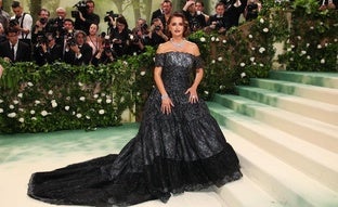 Penélope Cruz se salta las normas con su look de la Met Gala 2024: un Chanel clásico y un cambio de look inesperado