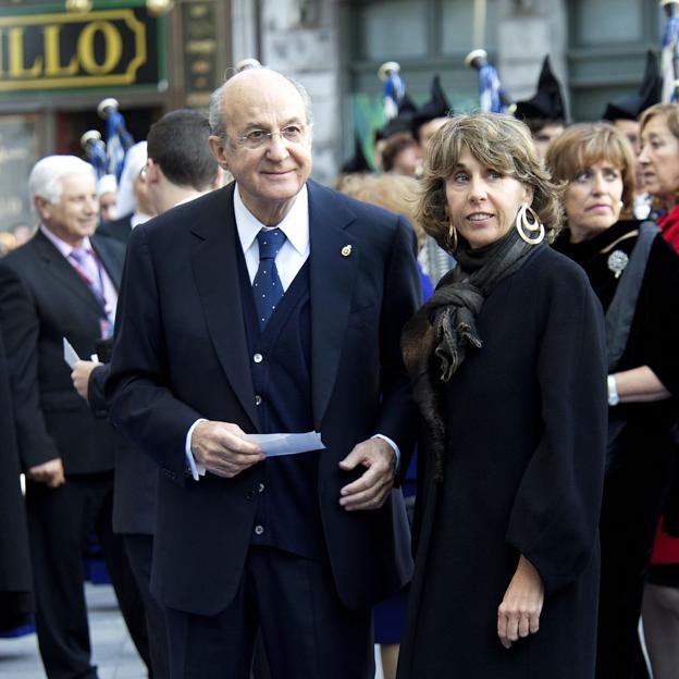 Plácido Arango y su hija Maite, en los Premios Príncipe de Asturias 2011.