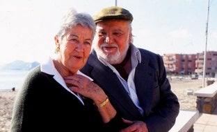 Cómo se enamoraron Paco Rabal y Asunción Balaguer: 50 años de un amor poco convencional y una polémica por su legado