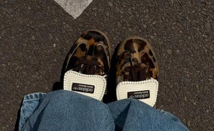 Si aún no te has sumado al leopardo, lo harás con estas míticas zapatillas deportivas