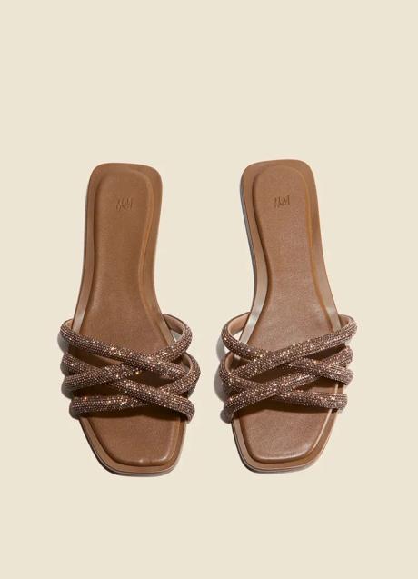 Sandalias planas de H&M (37,99 euros)