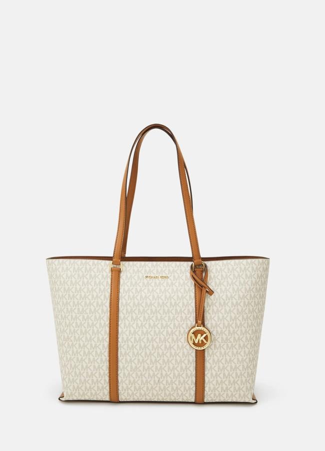 Michael Kors Jet Set Travel Large Tote, 325 euros.