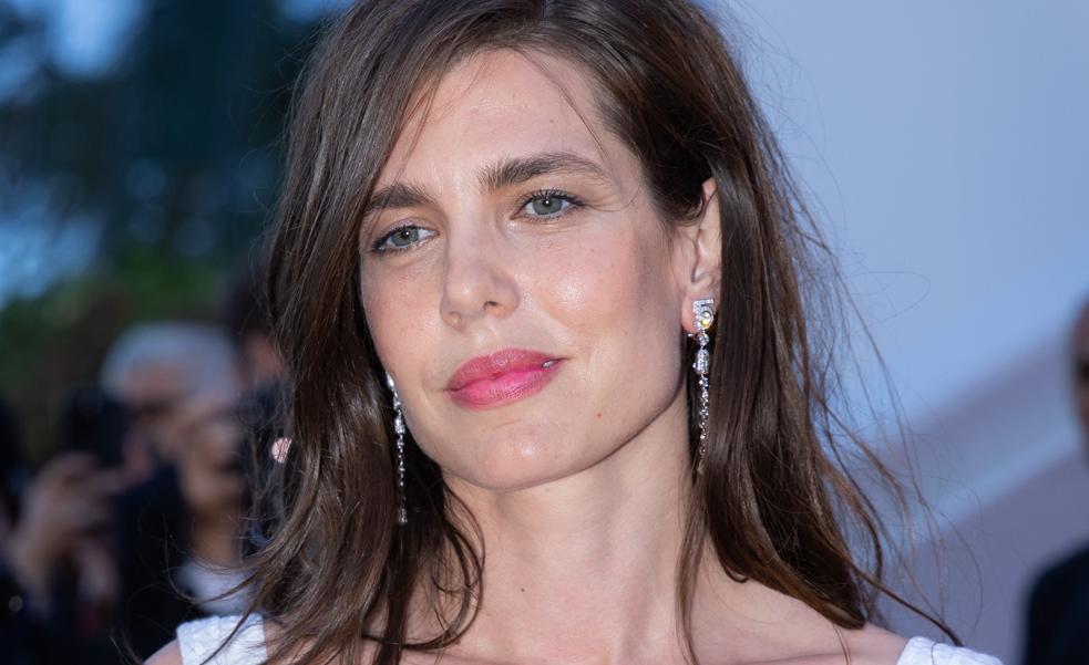 Carlota Casiraghi arrasa en la alfombra roja del Festival de Cannes con este original vestido de Chanel