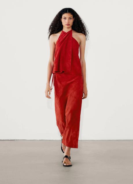 Top rojo de Massimo Dutti (169 euros)