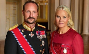 Entramos en el palacio de Haakon y Mette-Marit de Noruega: 140 habitaciones, reforma millonaria y un detalle especial