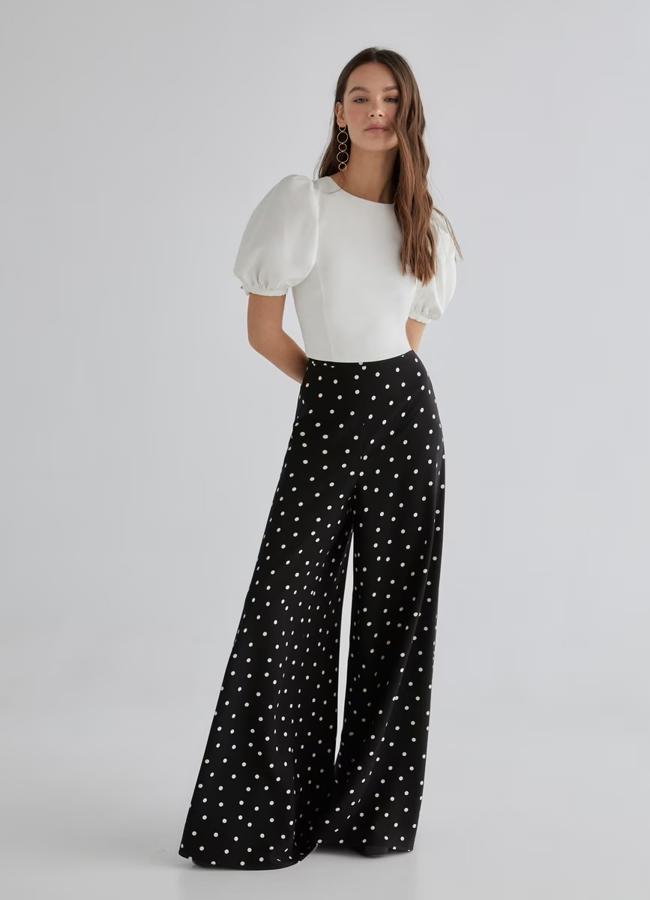 Pantalón de lunares de Green Coast, 49,99 euros.