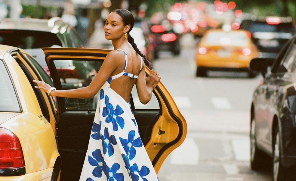 Vestidos de flores, los favoritos del verano que triunfan porque son ponibles y elegantes