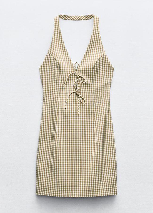 Vestido halter cuadro vichy de Zara (29,95€)