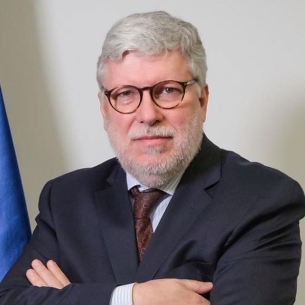 Quién es Agustín Santos, número dos de Sumar: Málaga, polémicas y un gran amor