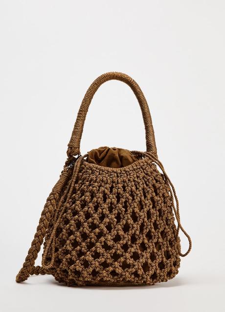 Bolso trenzado de Zara (39,99 euros)