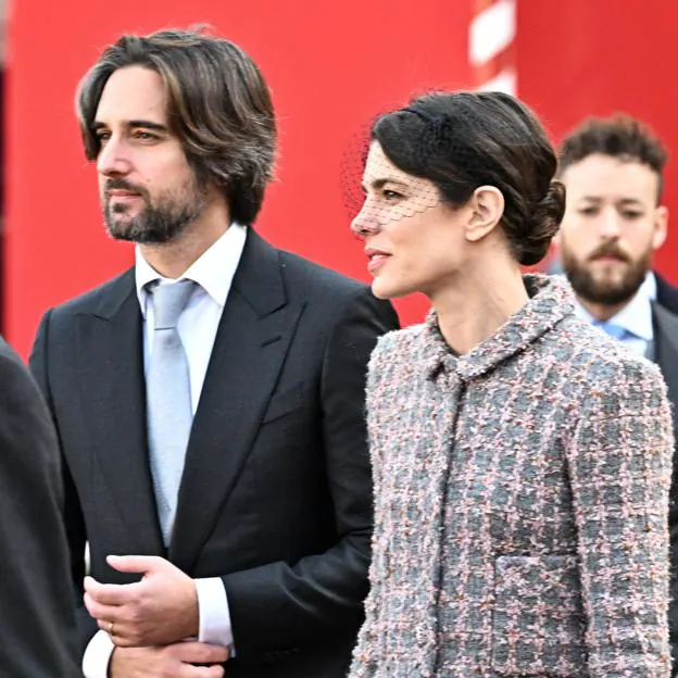 La guerra de Carlota Casiraghi y Dimitri Rassam divide a los Grimaldi: los aliados y detractores del ex yerno de Carolina de Mónaco