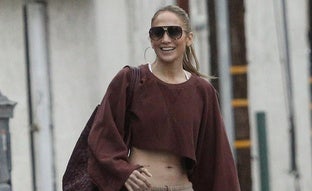 Las claves de estilo de Jennifer Lopez para llevar siempre los mejores looks deportivos a los 50