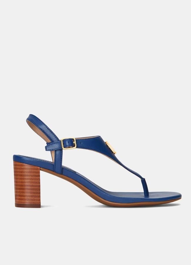 Sandalias con tacón azules de Ralph Lauren.