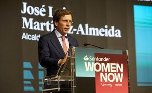 José Luis Martínez-Almeida: «Trabajamos porque las mujeres determinen sus propias metas, sin tener que romper techos de cristal, acero u hormigón»