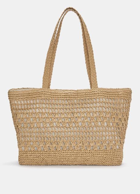 Bolso de rafia de Pull & Bear (22,99 euros)