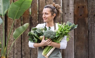 ¿Dónde comen los cocineros? De la huerta valenciana a las palmeras de chocolate, las recomendaciones de Begoña Rodrigo