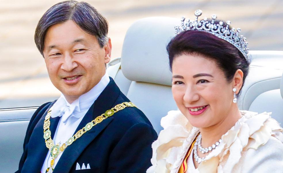 La familia imperial japonesa, al borde de la extinción: lo que tienen que hacer Naruhito y Masako para salvarla