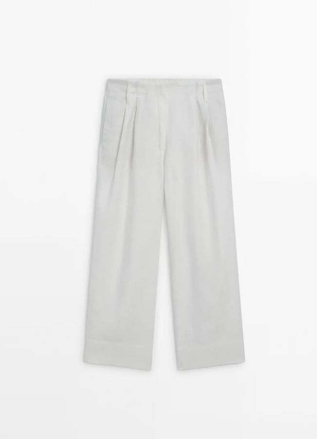 Pantalones de lino en color blanco de Massimo Dutti.