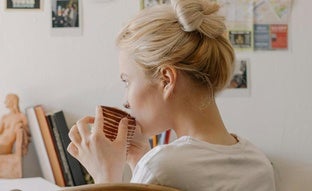 Este es el tipo de té verde favorito de los japoneses que alarga la vida, según la ciencia