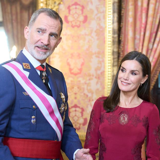 Letizia y Felipe cumplen una semana en Instagram: lo que necesitan cambiar para mejorar el aprobado raspado