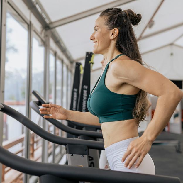 El método 10-2-20 en cinta se hace viral: cómo hacerlo bien para adelgazar más rápido