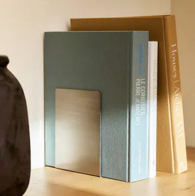10 libros que puedes encontrar en Zara Home si eres amante de la moda y que también sirven como decoración