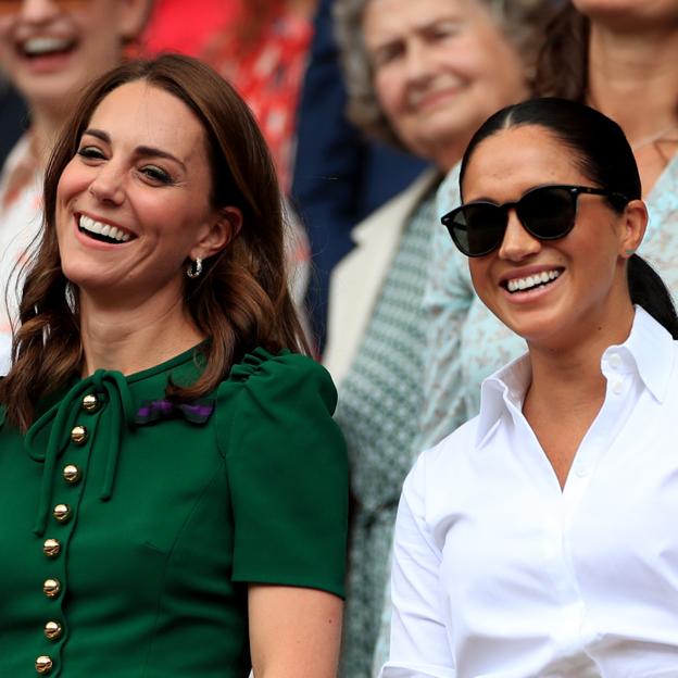 Kate Middleton y Meghan Markle en Wimbledon en 2019. 