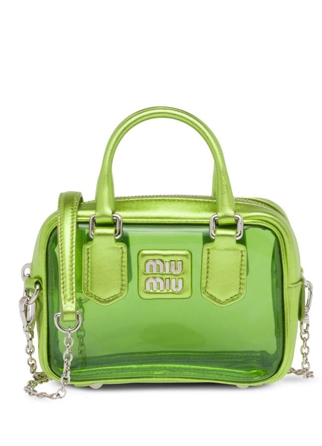 Bolso Miu Miu en color verde.