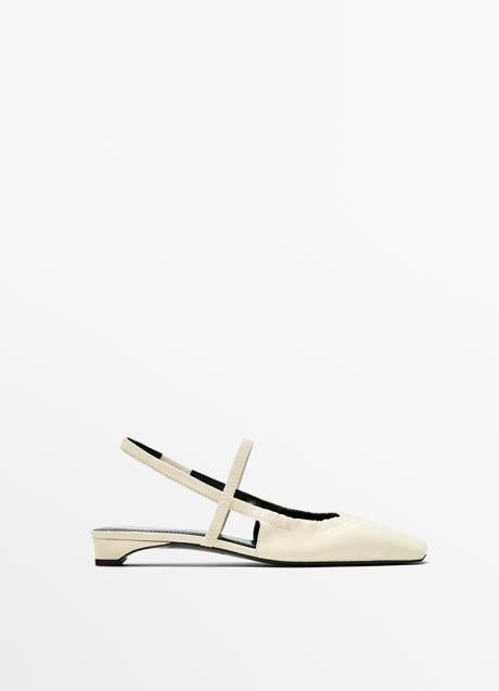 Zapatos blancos de Massimo Dutti (79,99 euros)