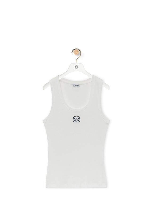 Tank top blanco de Loewe, 350 euros.