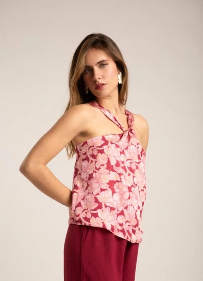 Top cuello halter de Hug & Clau.