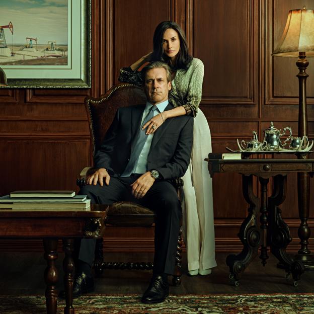 Demi Moore y Jon Hamm como Cami y Monty Miller en una imagen de la nueva serie del creador de Yellowstone, Landman. 