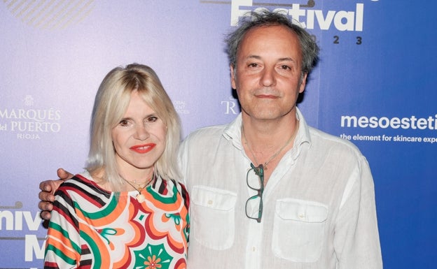 Con quién está pasando Eugenia Martínez de Irujo sus vacaciones: caprichos gastro, visita a Biarritz y recuerdos de la infancia