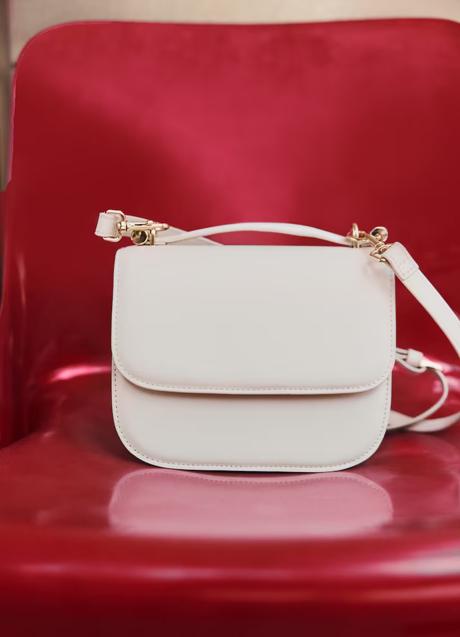 Bolso blanco de H&M (25,99 euros)