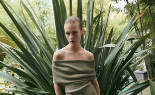 Las novedades de Massimo Dutti de la semana: vestidos midi bonitos, bolsos trenzados y sandalias planas