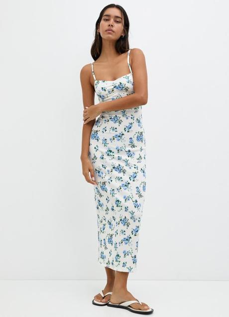 Vestido estampado de Pull & Bear (25,99 euros)