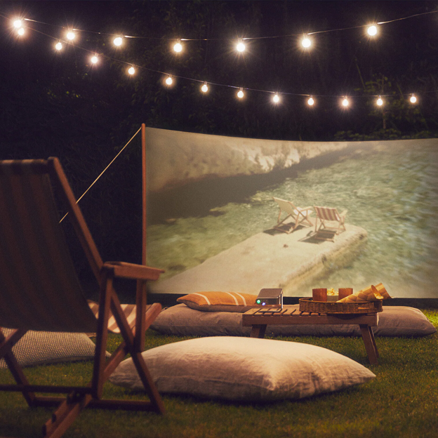Zara Home te enseña a cómo montar el mejor cine de verano en el jardín de tu casa con sus últimas novedades