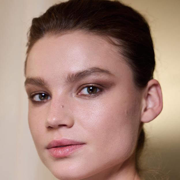 Me he vuelto adicta a este bálsamo de labios de la firma preferida de las celebrities