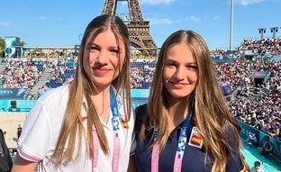 Leonor y Sofía se van de París: del momento Nadalcaraz a sus looks deportivos, los mejores recuerdos de sus Juegos Olímpicos