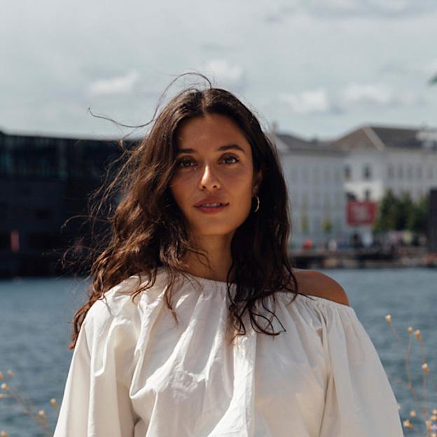 Gua sha para el cabello: cómo se utiliza y cuáles son los beneficios capilares