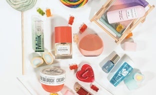 Productos mini de belleza para llevar en tu maleta a cualquier parte este verano