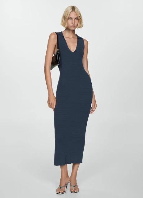 Vestido de punto de Mango (29,99 euros)