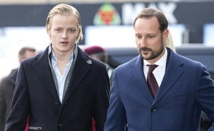 Por qué Marius Borg es la peor pesadilla de Haakon y Mette-Marit de Noruega: los escándalos de su hijo más conflictivo