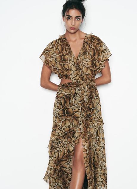 Vestido con estampado de leopardo de Zara (39,99 euros)